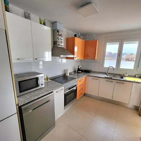 Luminoso Atico Duplex Con Terraza De Cesped Homestay Montroy