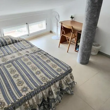 Homestay Luminoso Atico Duplex Con Terraza De Cesped *