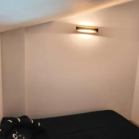 Luminoso Atico Duplex Con Terraza De Cesped Montroy